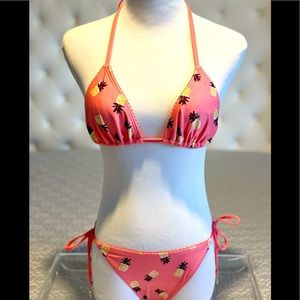 Kate Spade Laniakea triangle bikini, sz S. EUC
